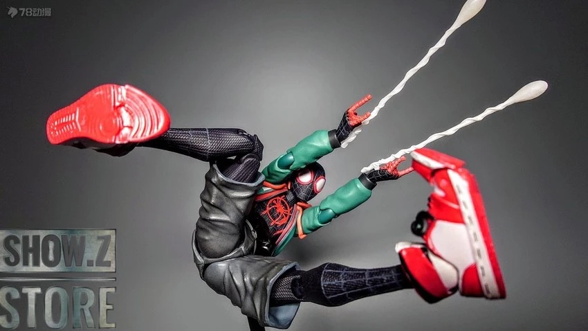 Sentinel Toys Spider-Man: Into The Spider-Verse Miles Morales 20 Sentinel Toys Spider-Man: Into The Spider-Verse Miles Morales - Image 18