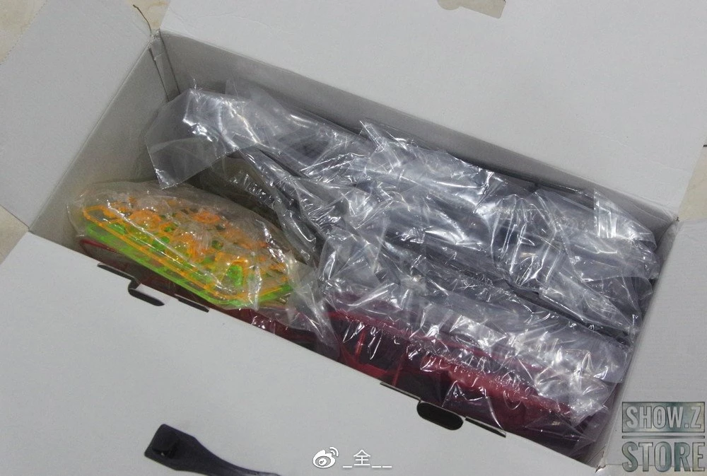 S-Z-B Noah Model Formania Gundam MSN-04 MSN04 Sazabi Neo Zeon 1/35 Bust 9 S-Z-B Noah Model Formania Gundam MSN-04 MSN04 Sazabi Neo Zeon 1/35 Bust - Image 7