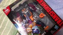 Hasbro PP-27 PP27 Optimal Optimus Power Of Prime Leader Class -Finest Toy Store 516f048e03