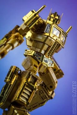 Takara MP10G MP-10G Masterpiece Optimus Prime Gold Lagoon Edition -Finest Toy Store 551d1faa54