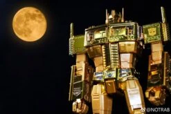 Takara MP10G MP-10G Masterpiece Optimus Prime Gold Lagoon Edition -Finest Toy Store 5856427fd2