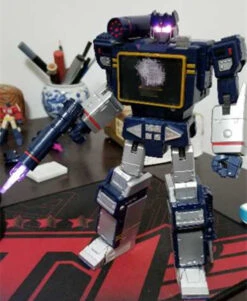 Model Model-002 MP13 Soundwave Upgrade Kits /w Lit Heads, Extra Pistol And Cassette -Finest Toy Store 6ca325f072
