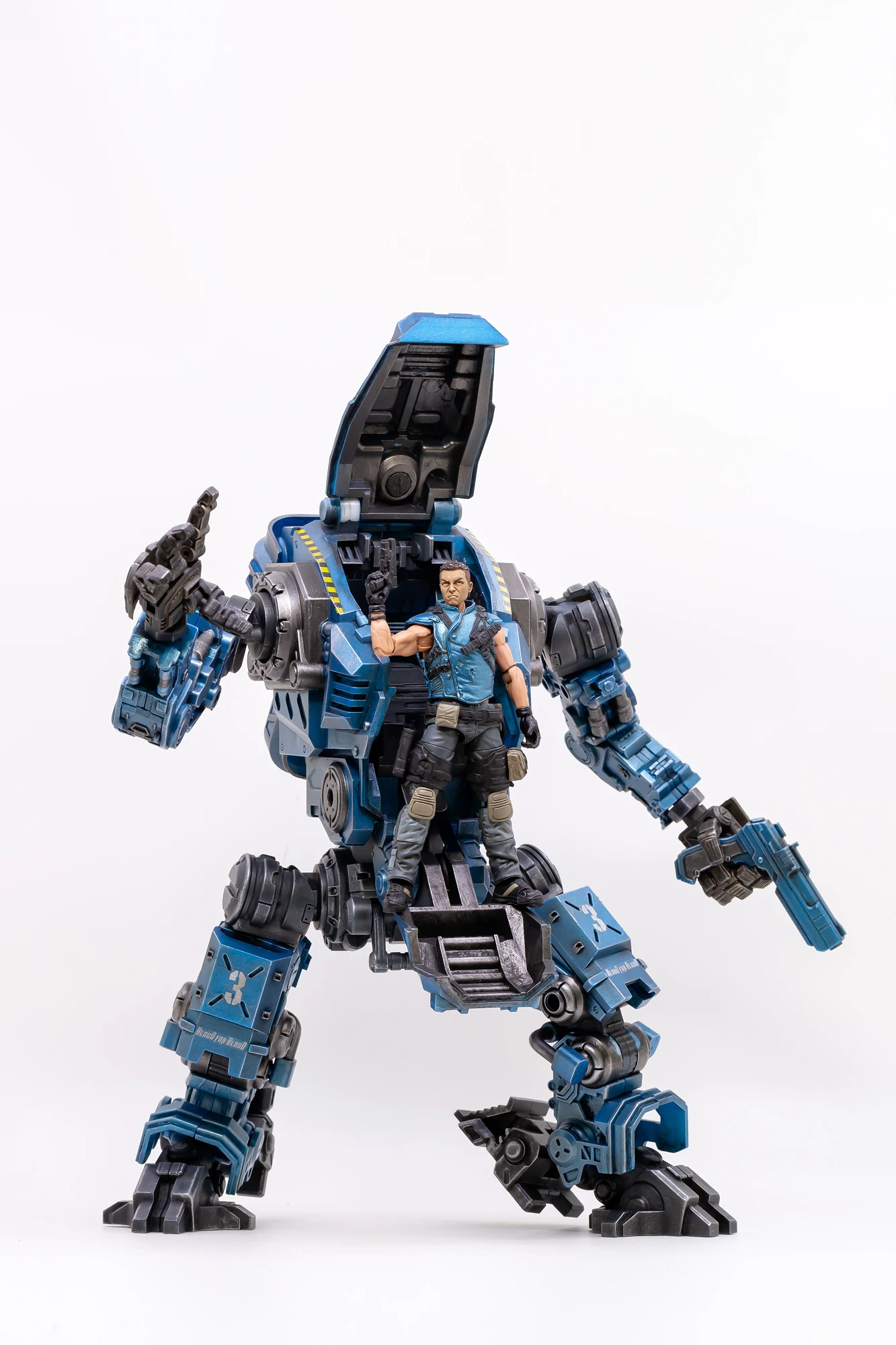 JoyToy Source Acid Rain 1/18 Freeman Machine Armor W/ Pilot Mechas & Soldiers Figure Set Navy Blue Version 5 JoyToy Source Acid Rain 1/18 Freeman Machine Armor W/ Pilot Mechas & Soldiers Figure Set Navy Blue Version - Image 3