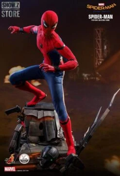 Hot Toys QS014 1/4 Spider-Man Homecoming Collectible Figure Standard Version -Finest Toy Store b47b774e06