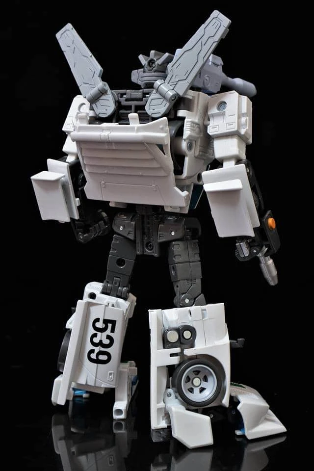 Takara MP-20+ Wheeljack Anime Color 10 Takara MP-20+ Wheeljack Anime Color - Image 8