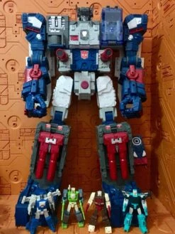 Unique Toys UT YM05 Palm Collection Day & Night Snapdragon Cerebros -Finest Toy Store bb9629af78