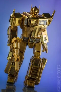 Takara MP10G MP-10G Masterpiece Optimus Prime Gold Lagoon Edition -Finest Toy Store ca03d3daf5