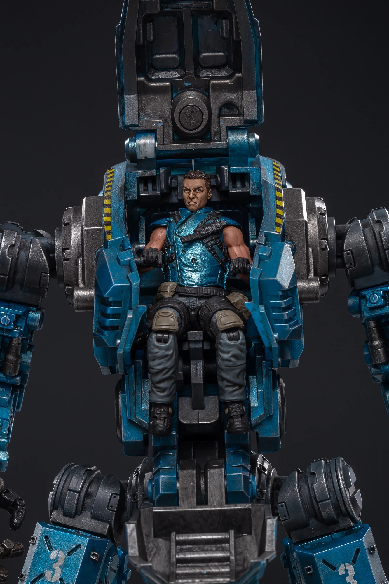 JoyToy Source Acid Rain 1/18 Freeman Machine Armor W/ Pilot Mechas & Soldiers Figure Set Navy Blue Version 8 JoyToy Source Acid Rain 1/18 Freeman Machine Armor W/ Pilot Mechas & Soldiers Figure Set Navy Blue Version - Image 6