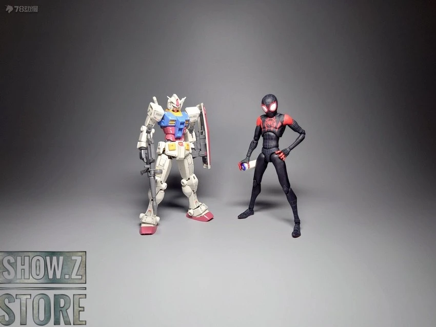 Sentinel Toys Spider-Man: Into The Spider-Verse Miles Morales 5 Sentinel Toys Spider-Man: Into The Spider-Verse Miles Morales - Image 3