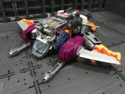 Hasbro PP-27 PP27 Optimal Optimus Power Of Prime Leader Class -Finest Toy Store dd20e3599d