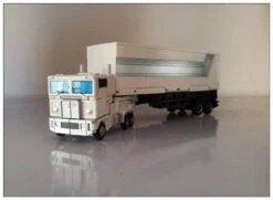 DX9 Toys X34W Ranton Ultra Magnus -Finest Toy Store e8f233b64f