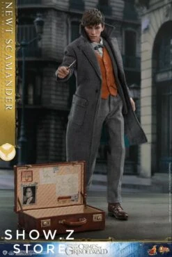 [Pre-Order] Hot Toys HT 1/6 Newt Scamander MMS512 Fantastic Beasts: The Crimes Of Grindelwald -Finest Toy Store fbec9347cb